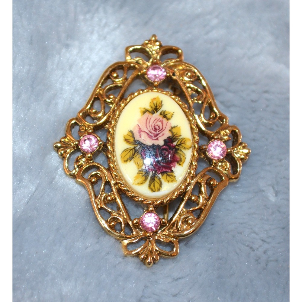 Vtg Gold Tone Filigree Floral Rose Brooch / Pin 1.5" x 1.25" Pink Rhinestone